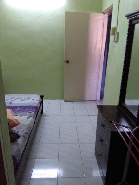 Deenaz Utara Homestay อลอร์สตาร์ ภายนอก รูปภาพ